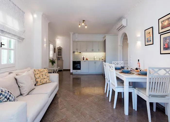 Kassiopi Home * Kassiopi