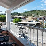 Kassiopi Home 아파트