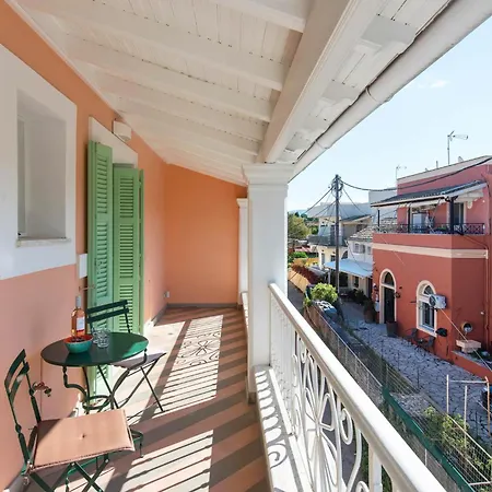 Kassiopi Home Apartman *